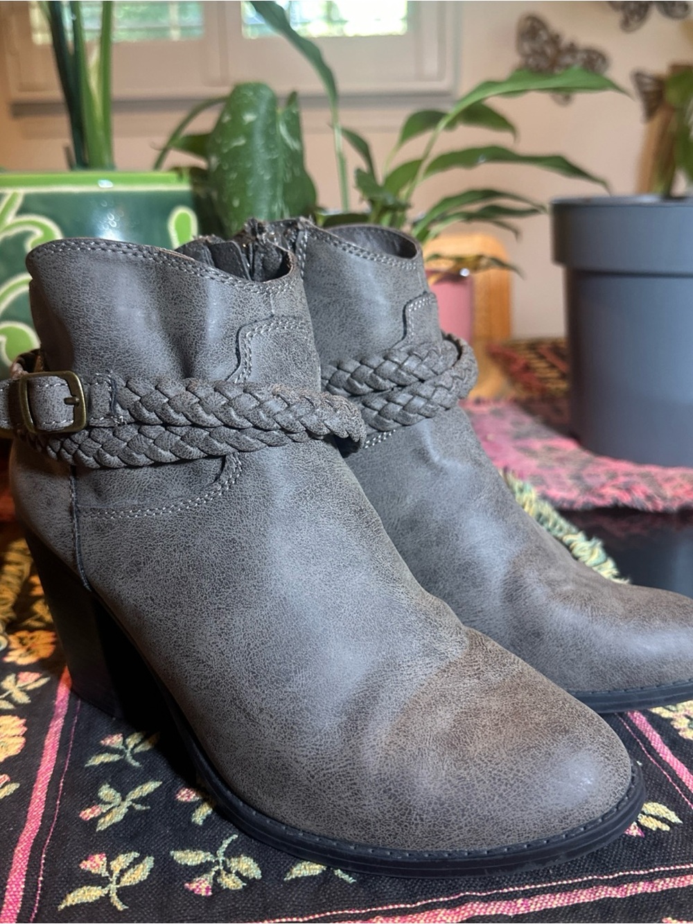 No Parking Enid Womens Grey Braided Ankle Boots Block Heel ZGD03 0517 Size 9